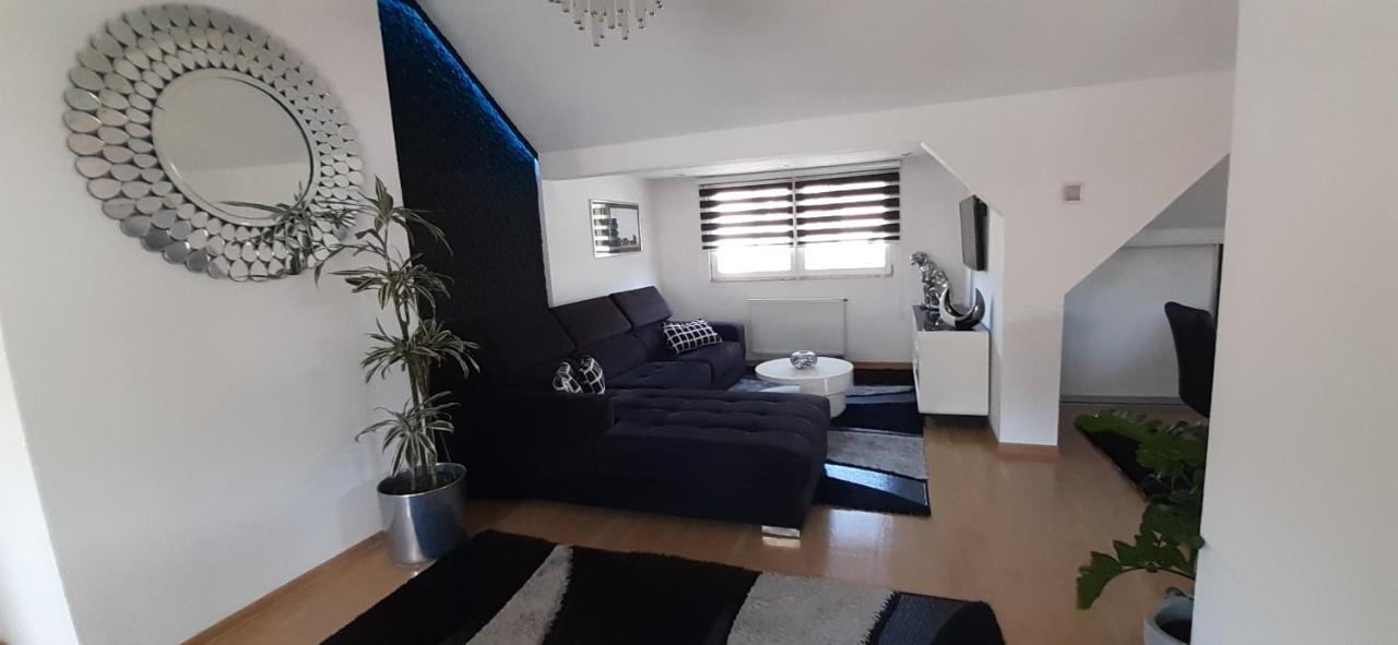 Apartment "Black & White" Saraybosna Dış mekan fotoğraf