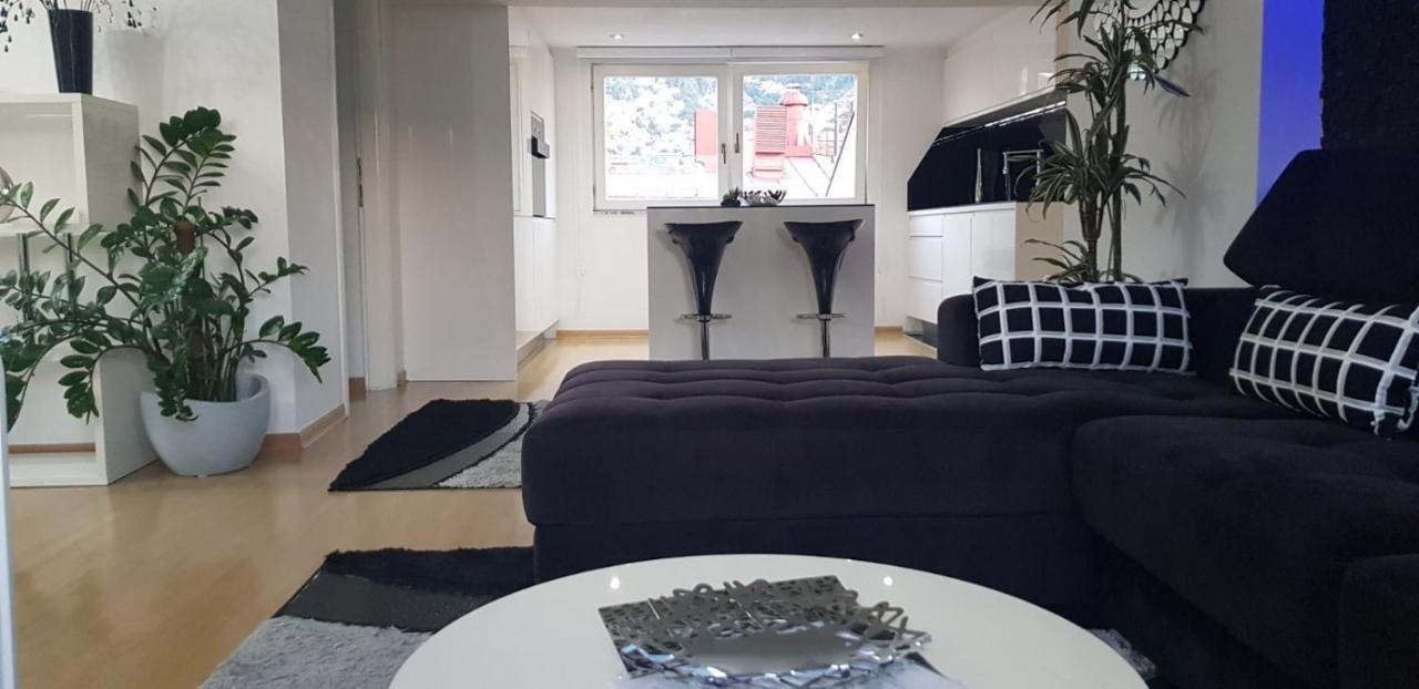 Apartment "Black & White" Saraybosna Dış mekan fotoğraf