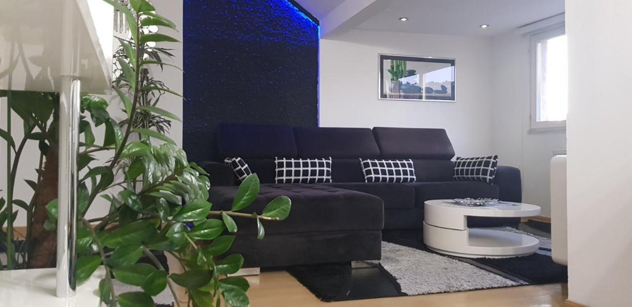 Apartment "Black & White" Saraybosna Dış mekan fotoğraf
