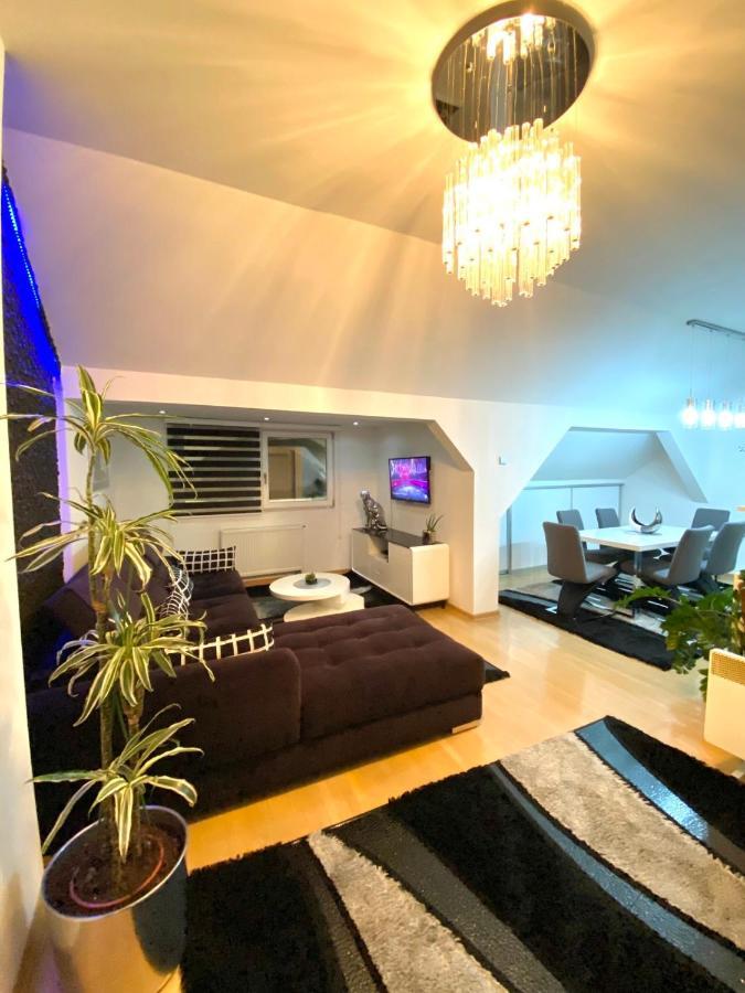 Apartment "Black & White" Saraybosna Dış mekan fotoğraf