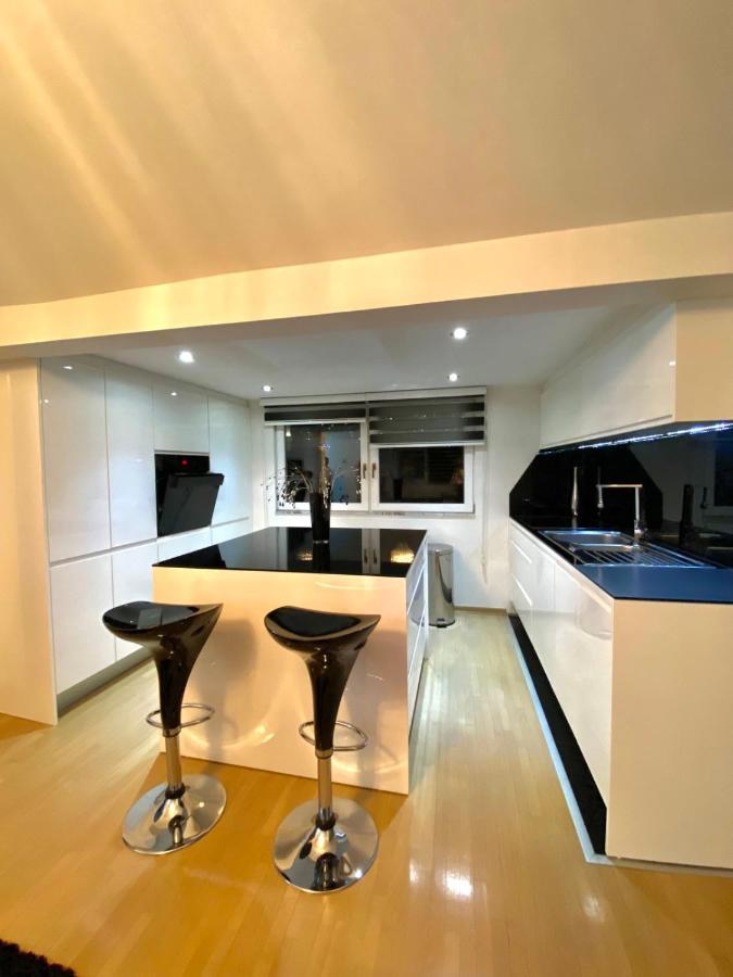 Apartment "Black & White" Saraybosna Dış mekan fotoğraf